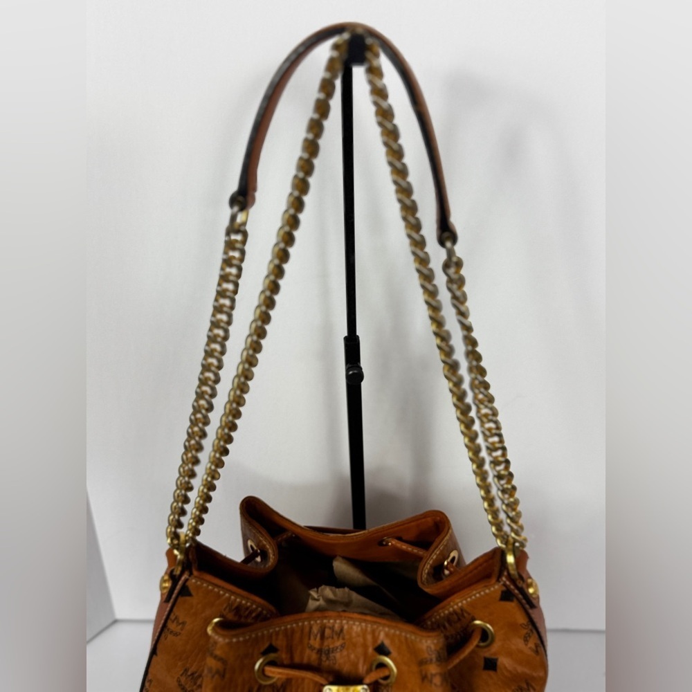 MCM Classic Cambas Tan Leather Bucket Bag with Gold Chain - Picture 4 of 16